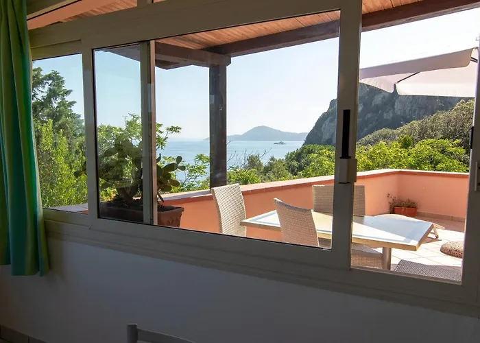 Seccione Апарт-отель 3*